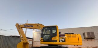 INCOESP faz aquisição de uma nova Maquina Escavadeira Komatsu PC-210